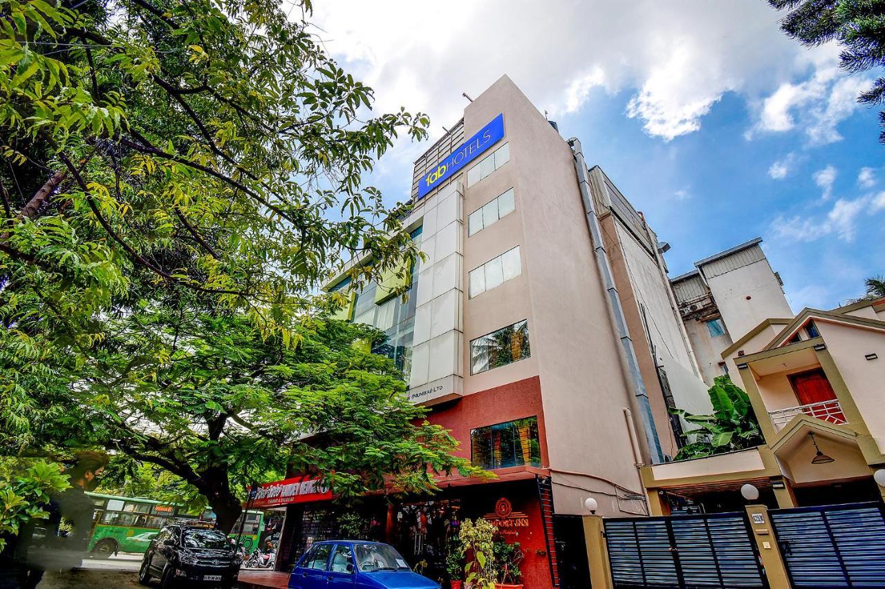 Fabhotel S Comfort Inn - Indiranagar Bangalore Bagian luar foto