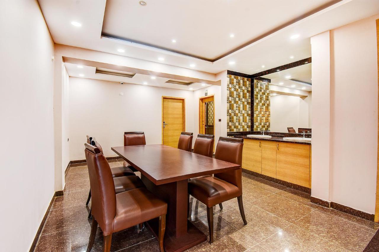 Fabhotel S Comfort Inn - Indiranagar Bangalore Bagian luar foto